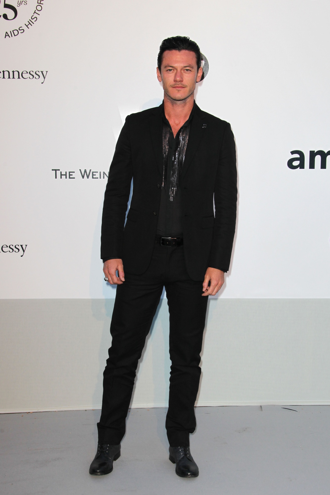 Luke Evans photo #585318