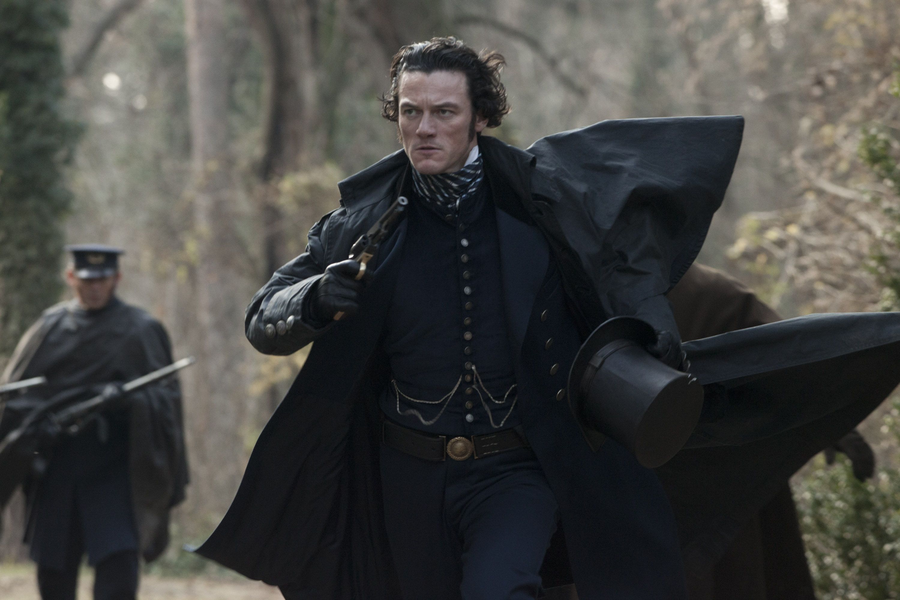 Luke Evans photo #578277