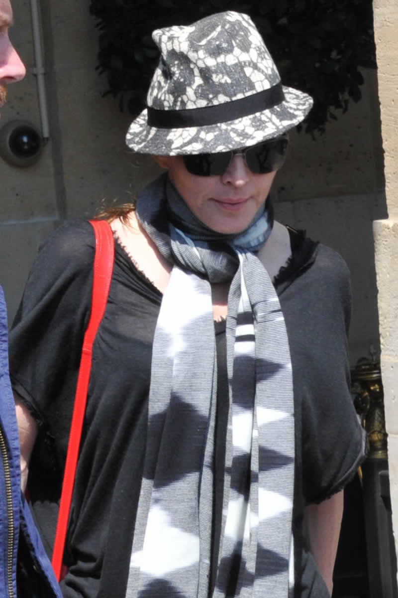 Madonna photo #413061