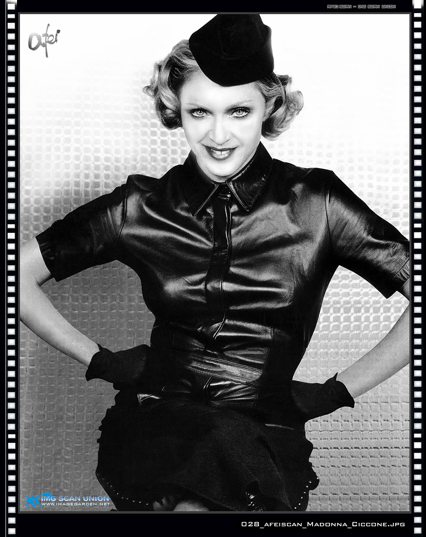 Madonna photo #9889