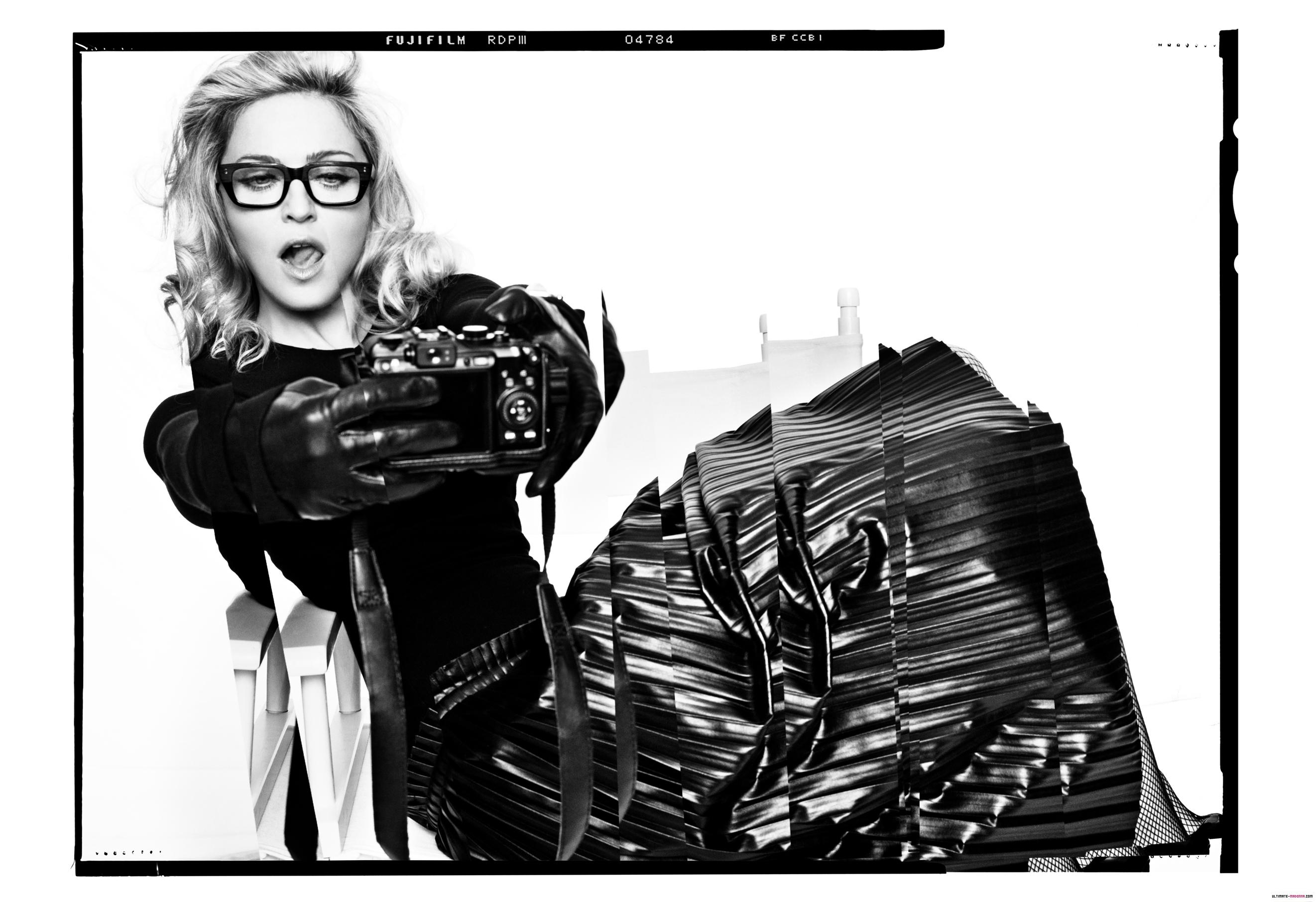 Madonna photo #327409