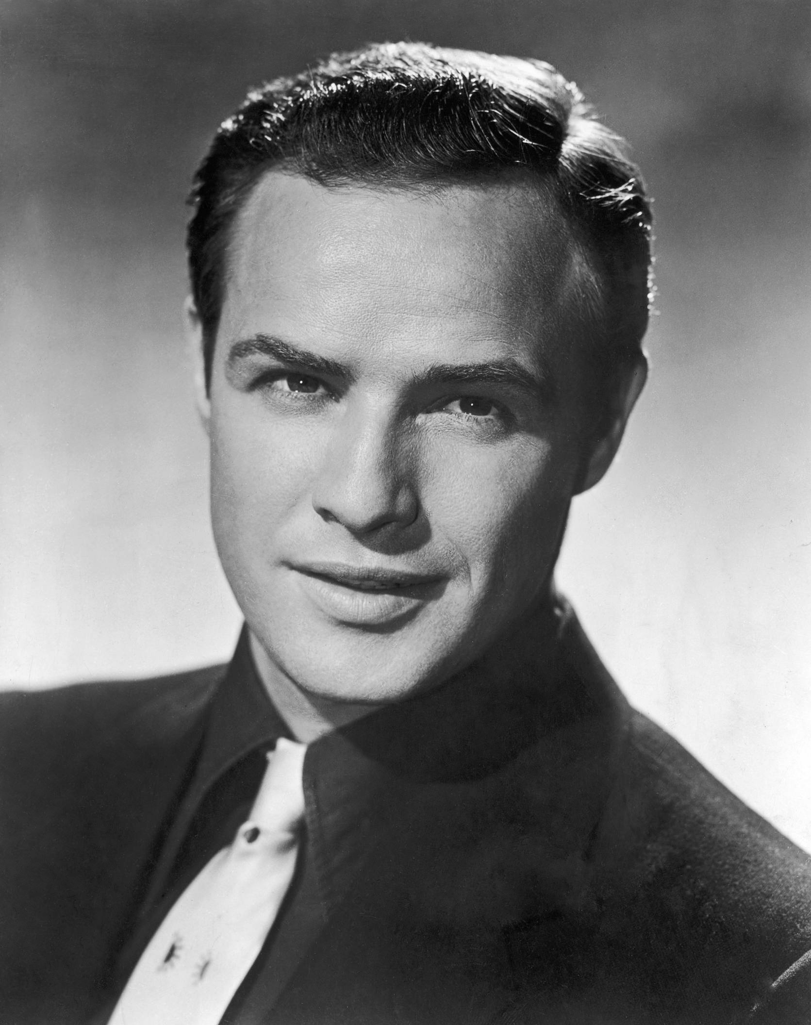 Marlon Brando photo #57858