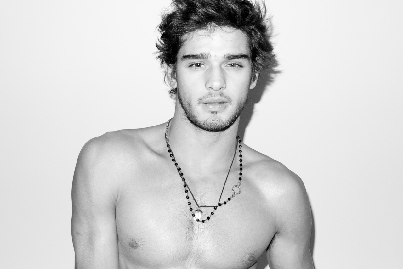 Marlon Teixeira photo #261348