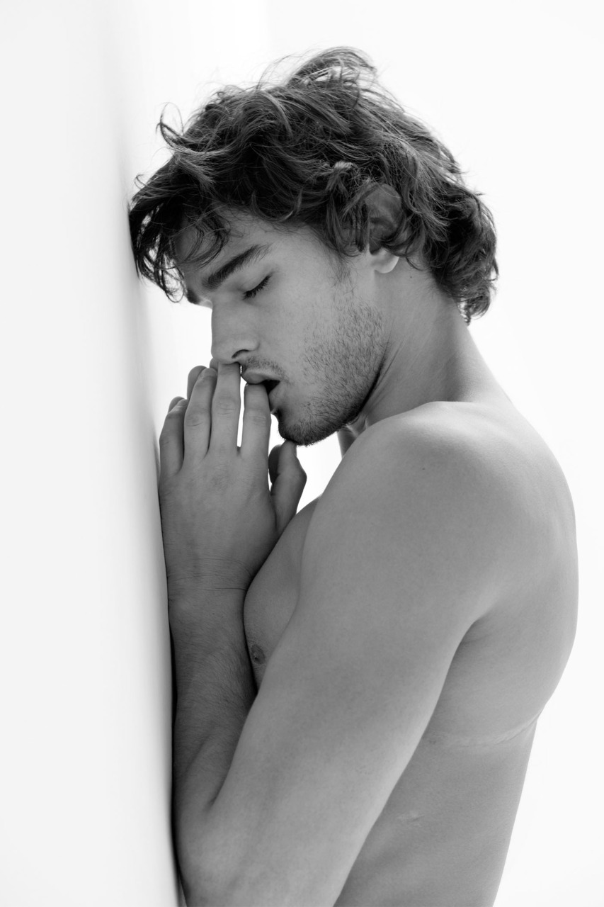 Marlon Teixeira photo #389445