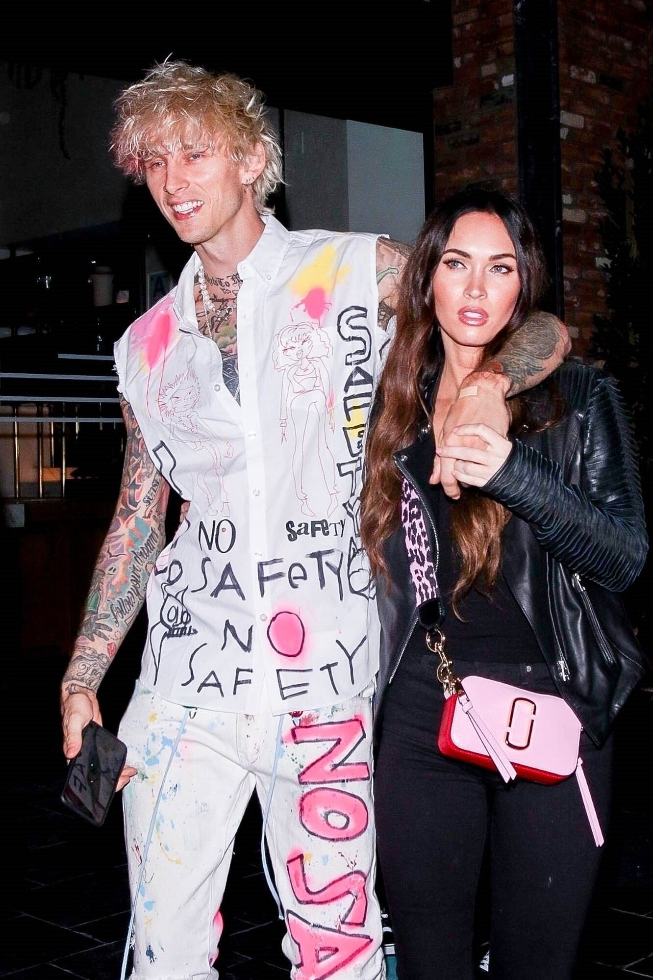 Machine gun kelly и меган фокс фото