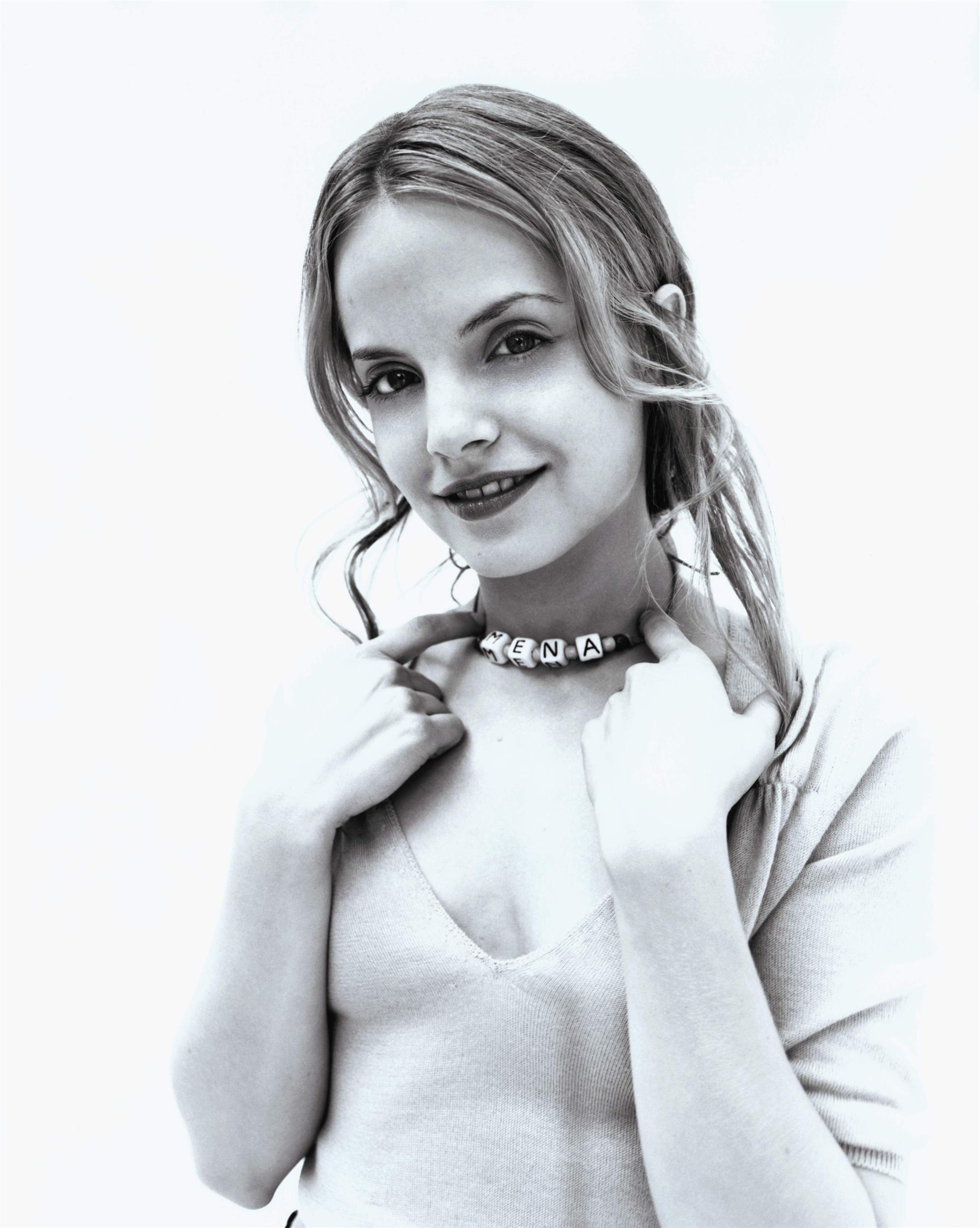 Mena Suvari photo #24127