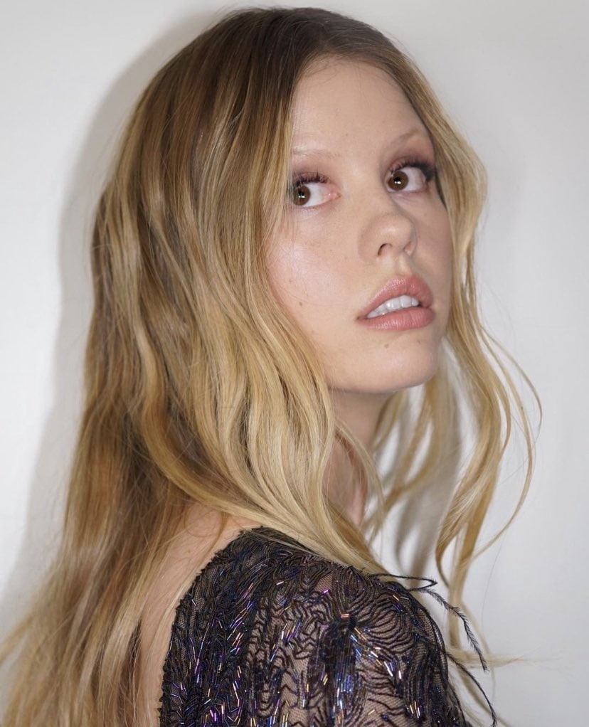 Mia Goth photo #1047975