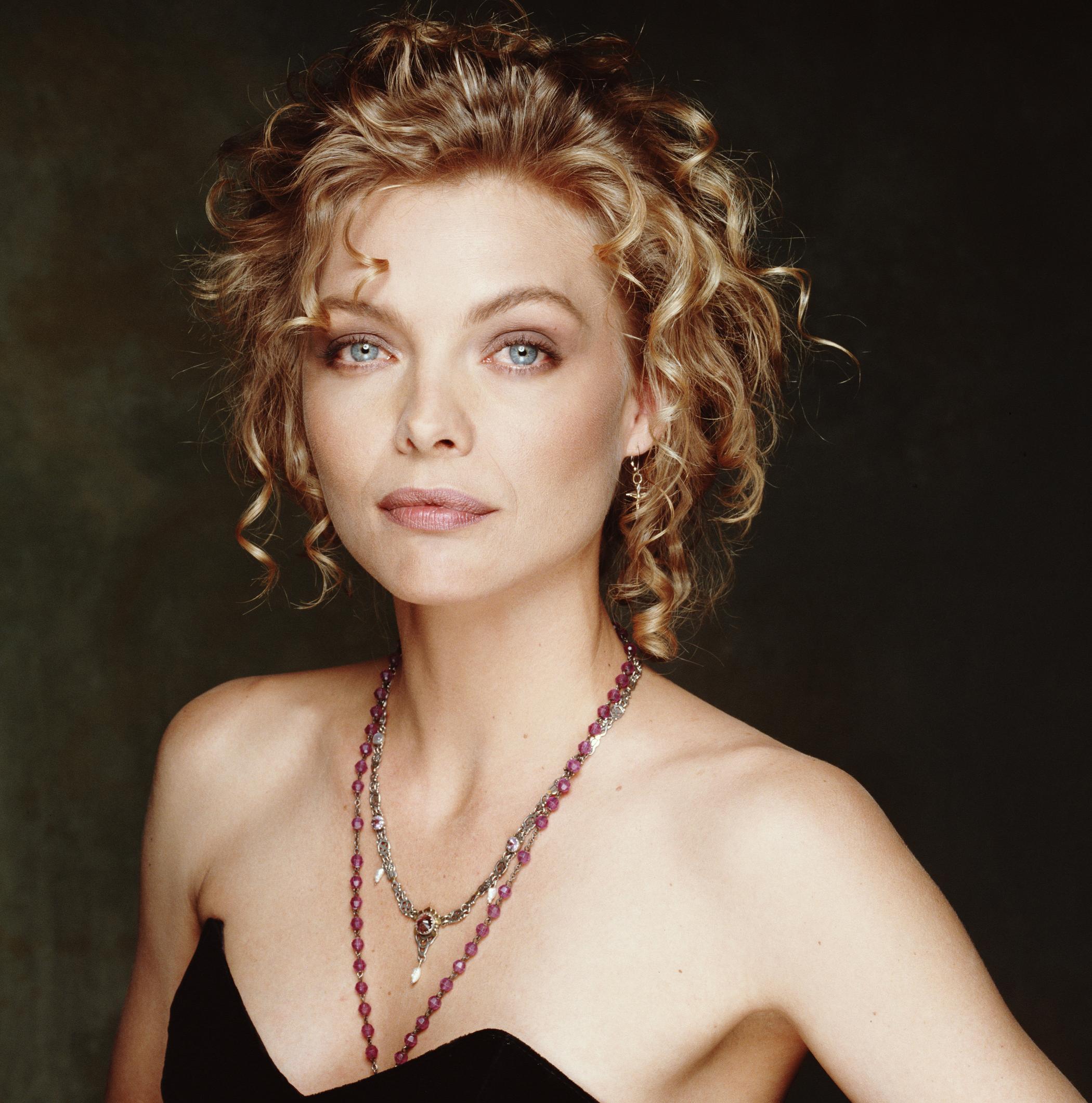 Michelle Pfeiffer photo #276299