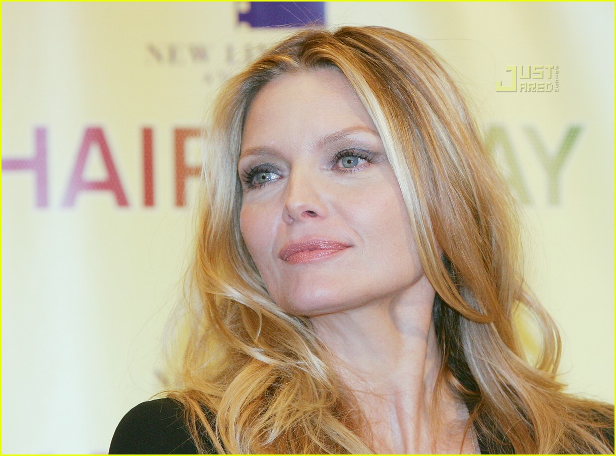 Michelle Pfeiffer photo #197582