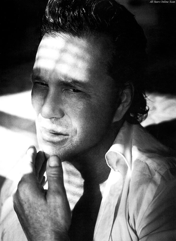 Mickey Rourke photo #8142