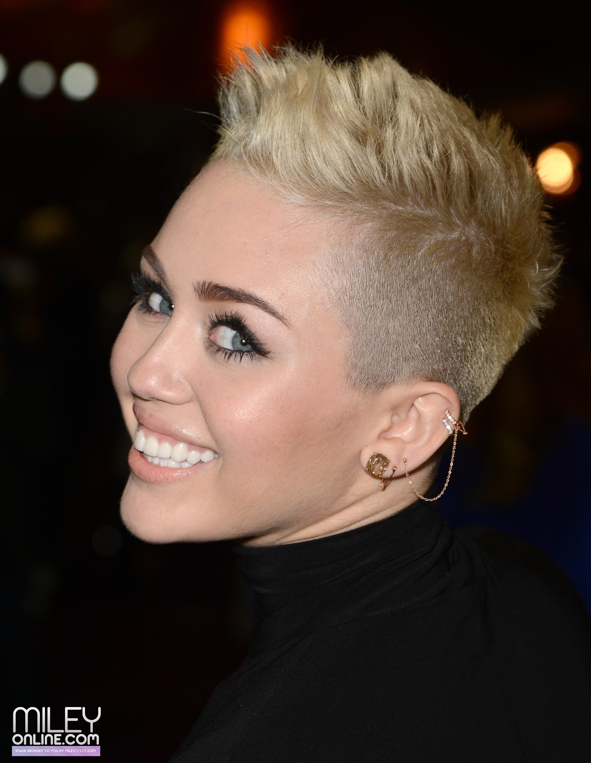 Miley Cyrus photo #457059