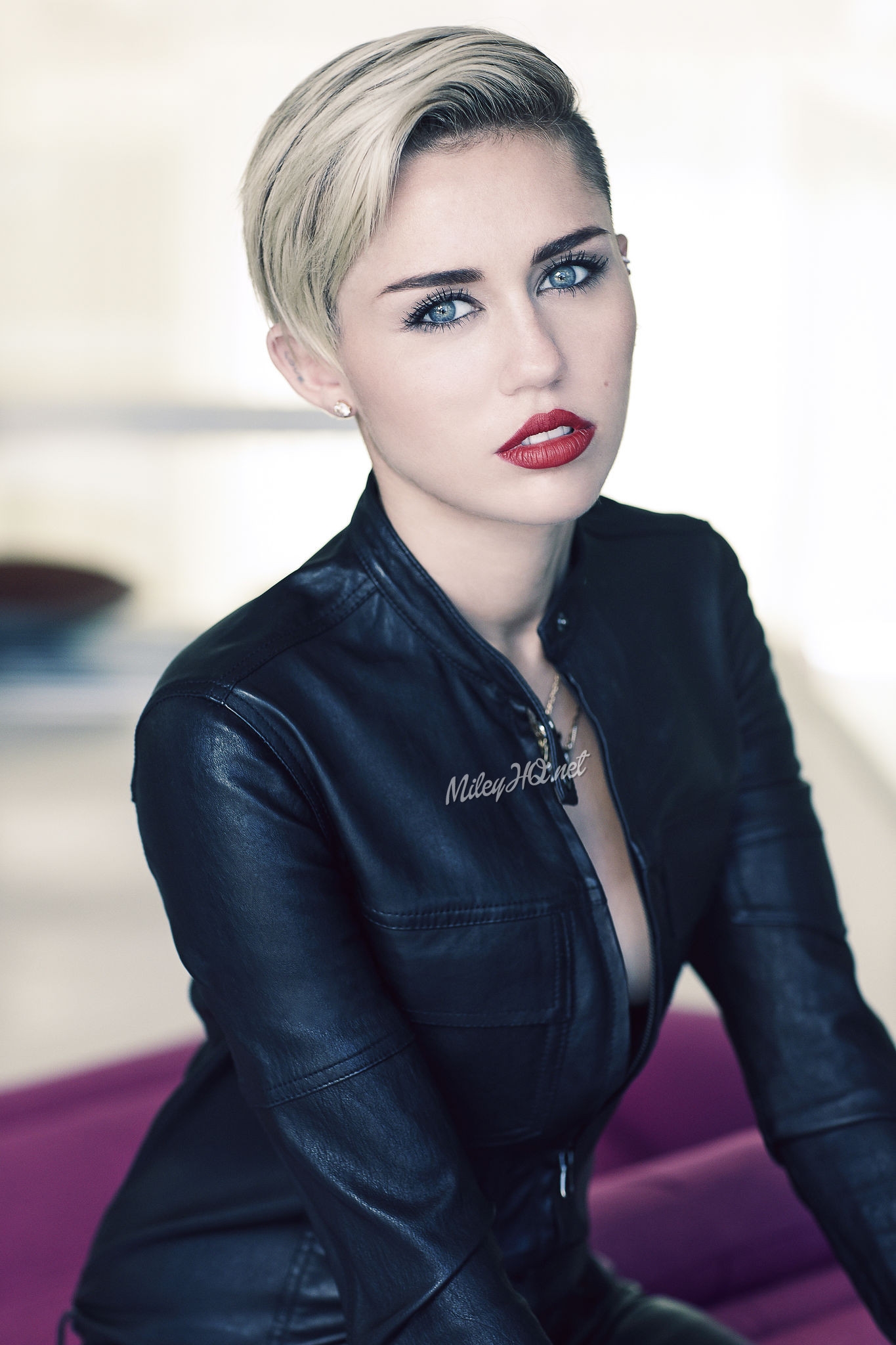 Miley Cyrus photo #675398