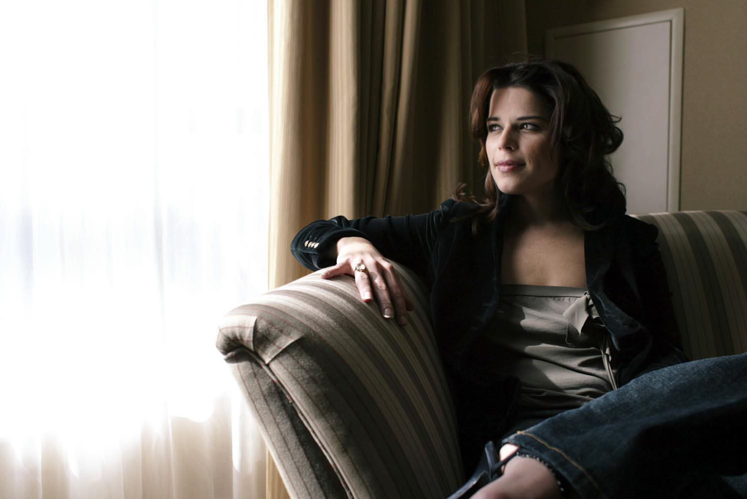 Neve Campbell photo #77211