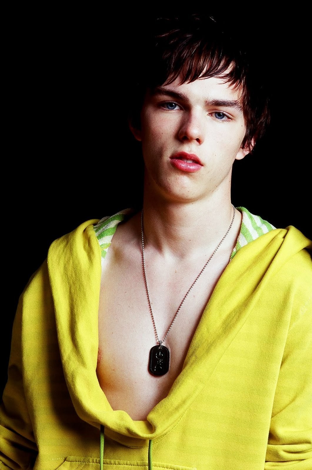 Nicholas Hoult photo #590118