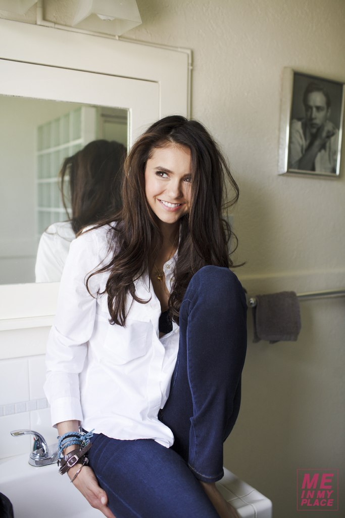 Nina Dobrev photo #406321