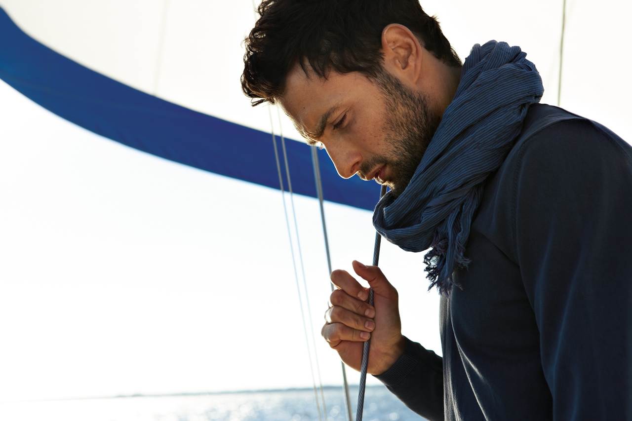 Noah Mills photo #302040