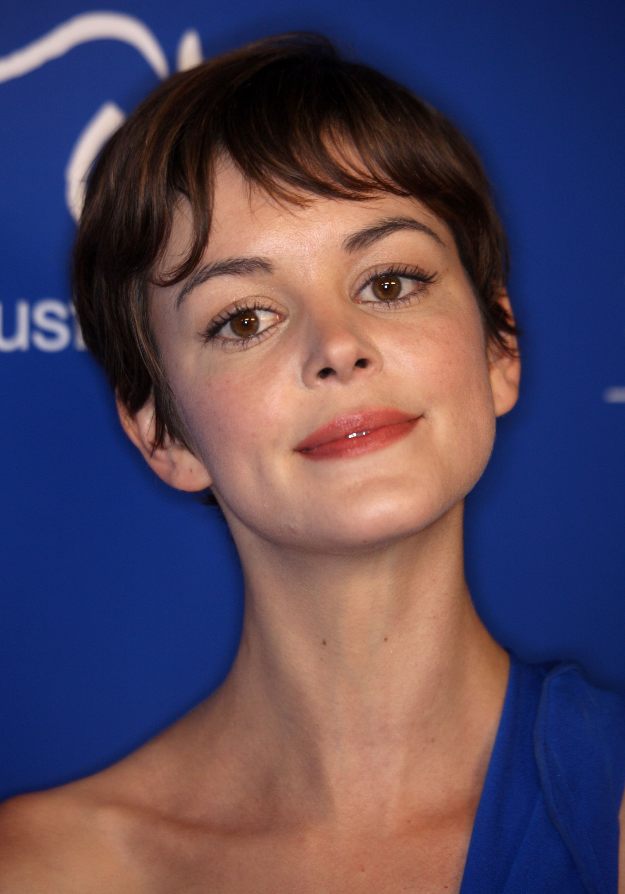 Nora Zehetner photo #569307