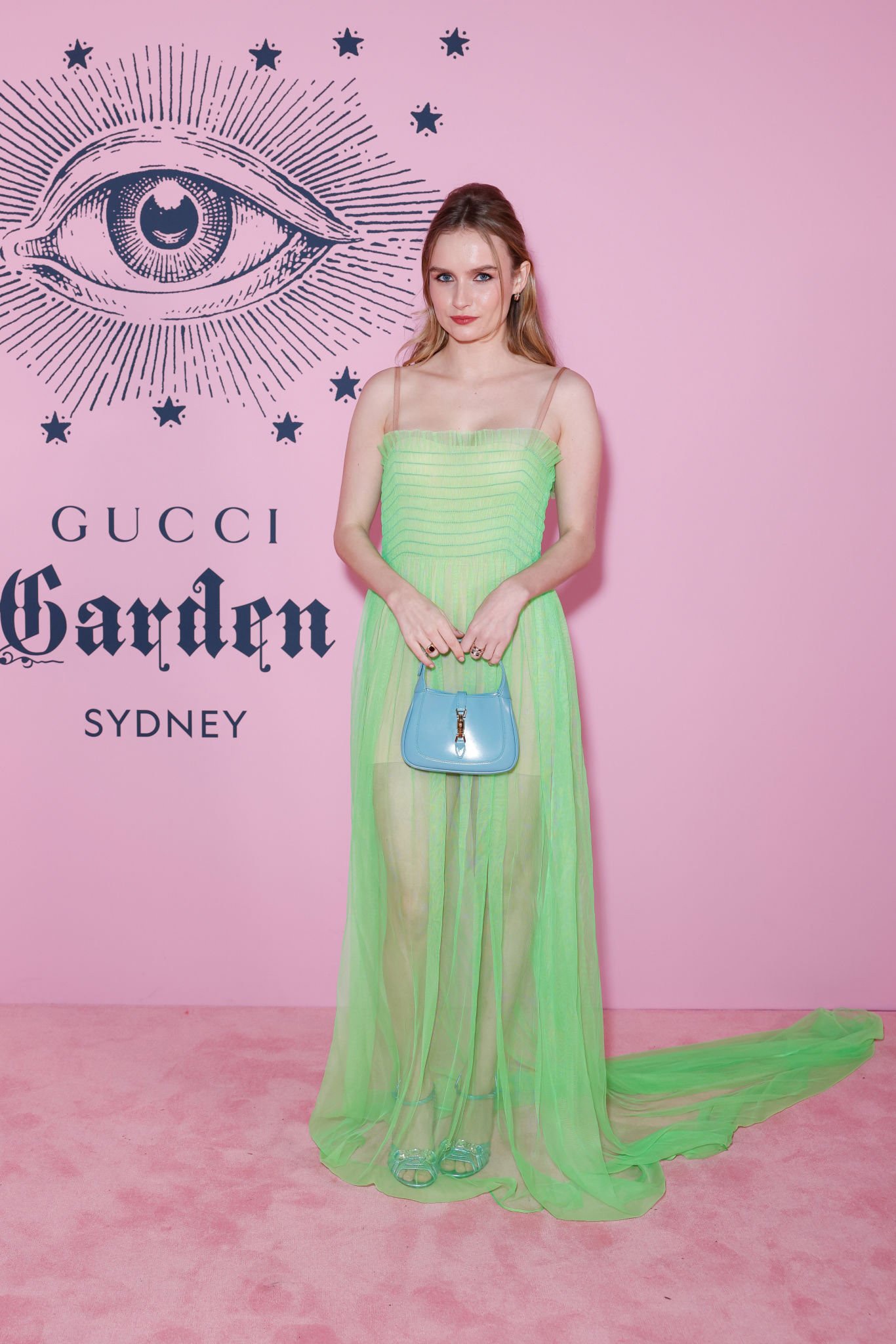 Olivia DeJonge photo #1040992