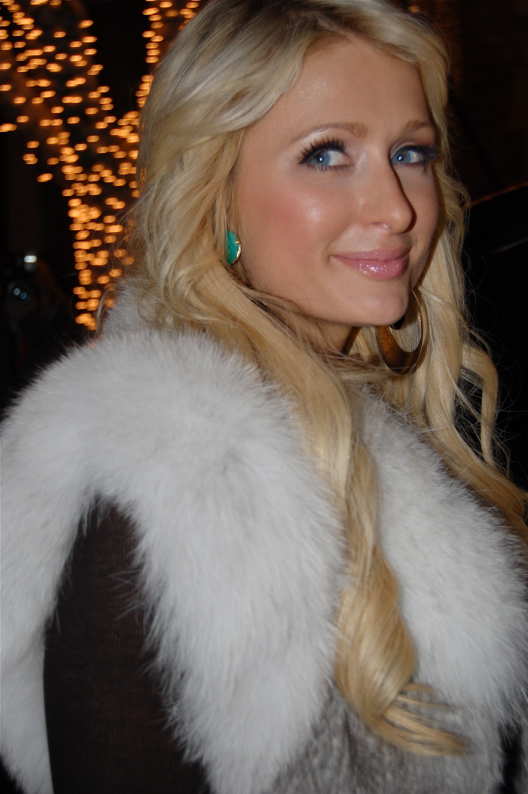 Фото paris hilton