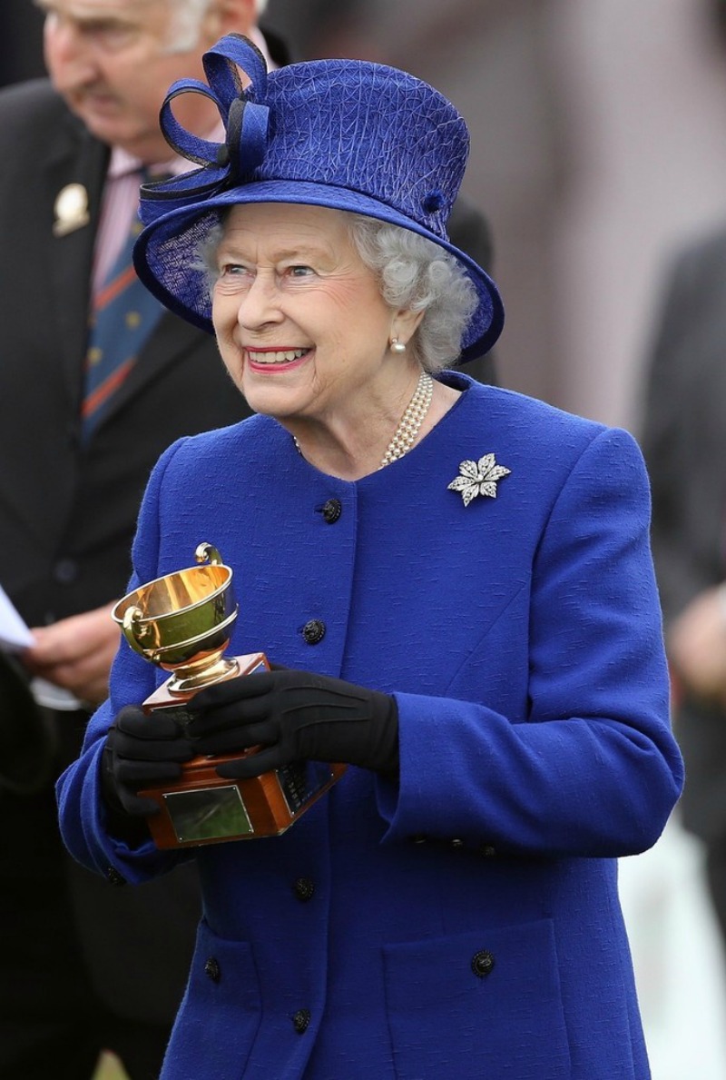 Queen Elizabeth ll photo #505984