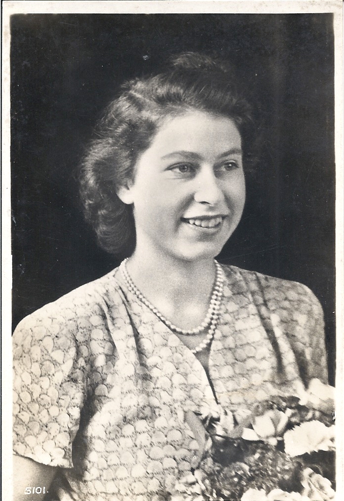 Queen Elizabeth ll photo #395981