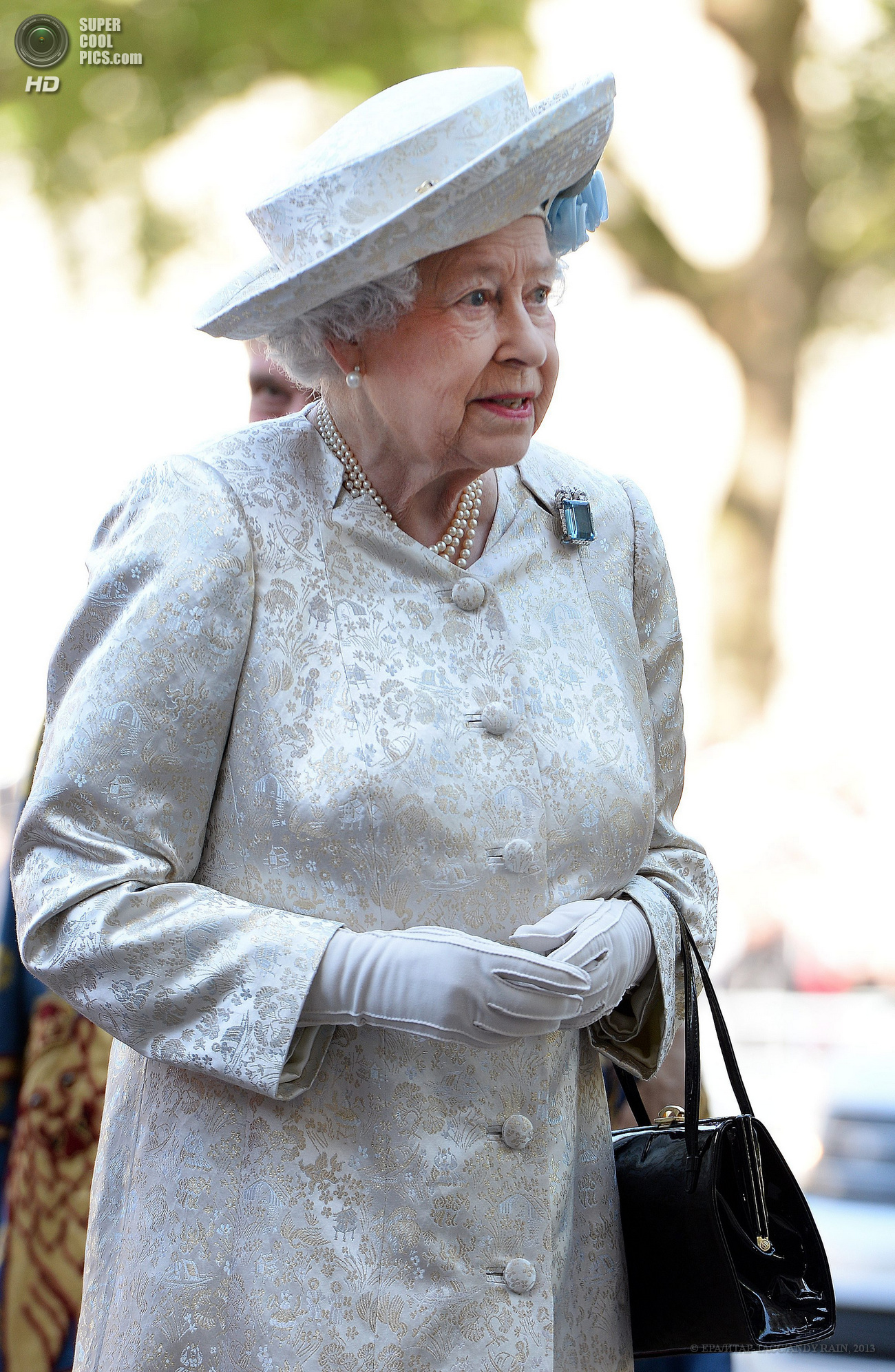 Queen Elizabeth ll photo #503596