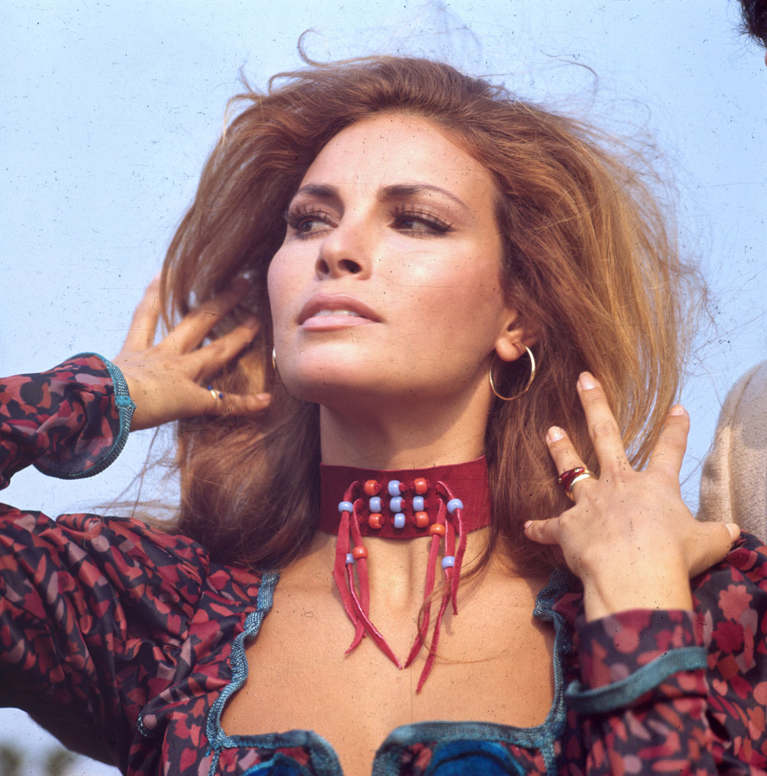 Raquel Welch photo #90021