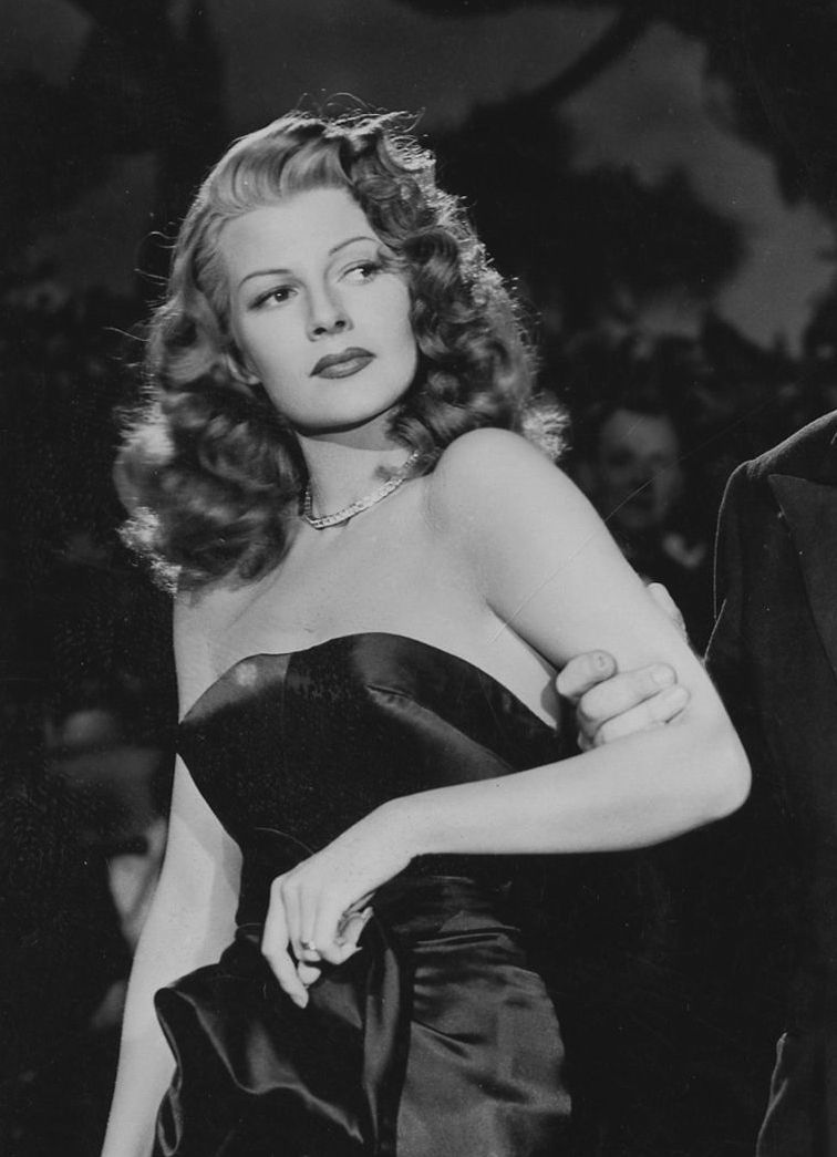 Rita Hayworth photo #980637