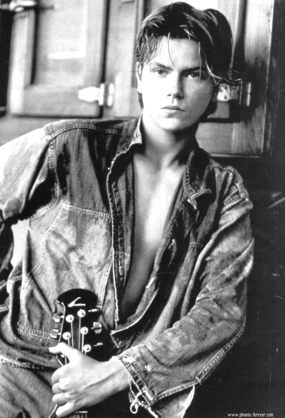 River Phoenix photo #16580