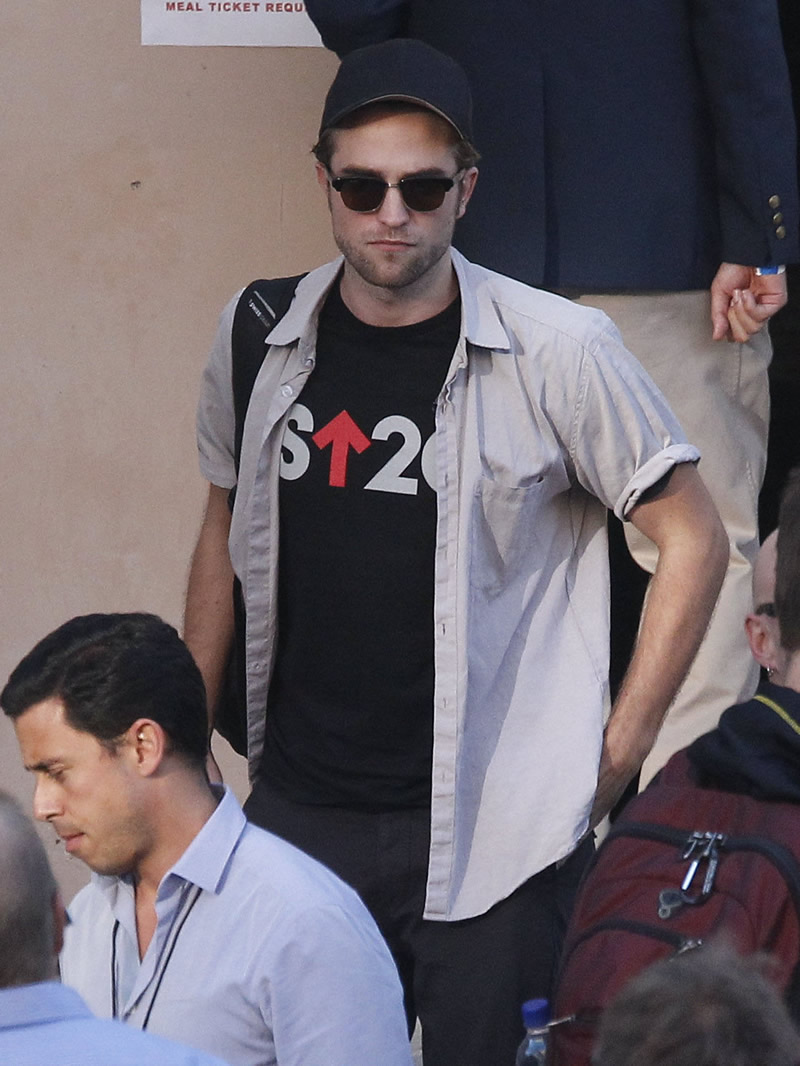 Robert Pattinson photo #429881