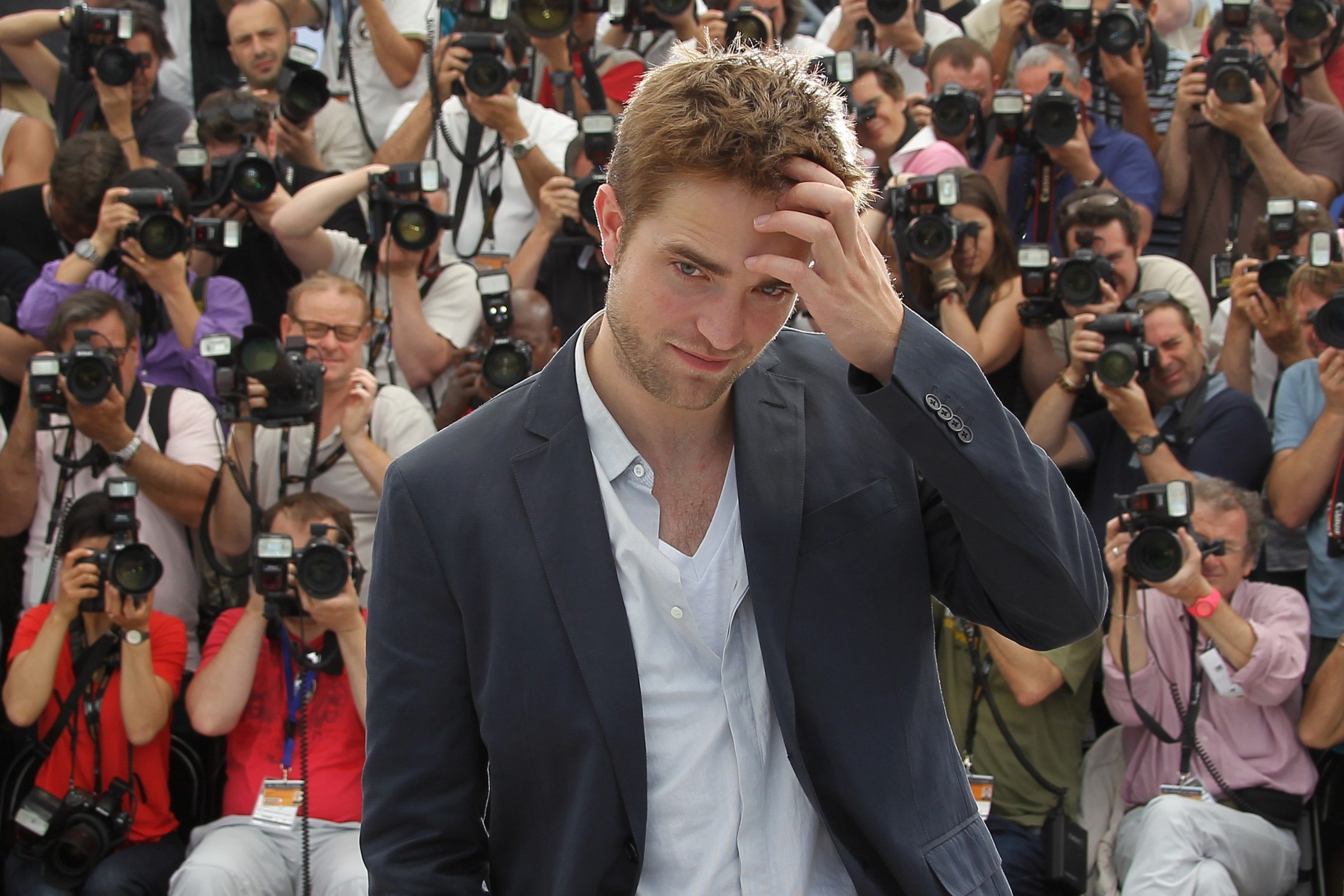 Robert Pattinson photo #403642