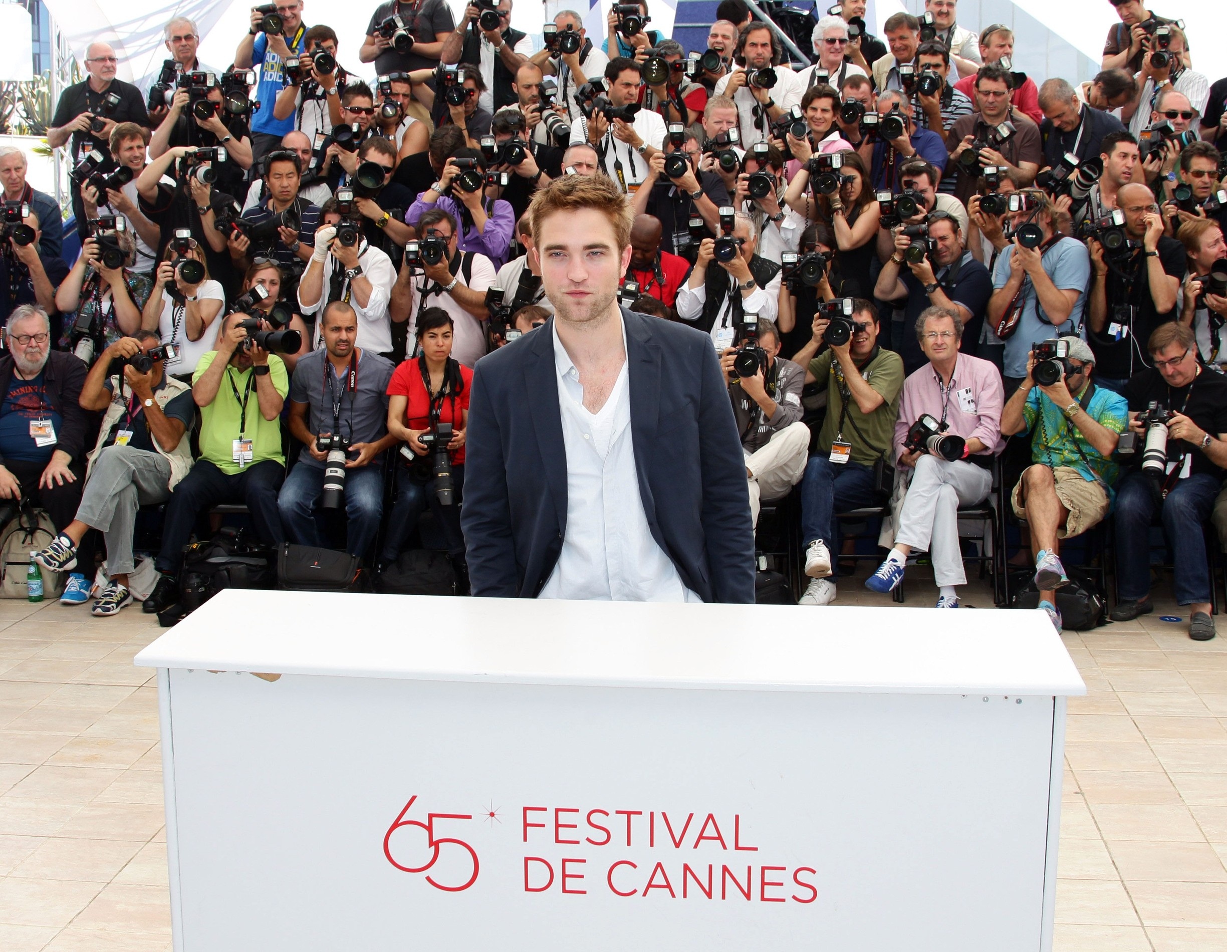 Robert Pattinson photo #403287