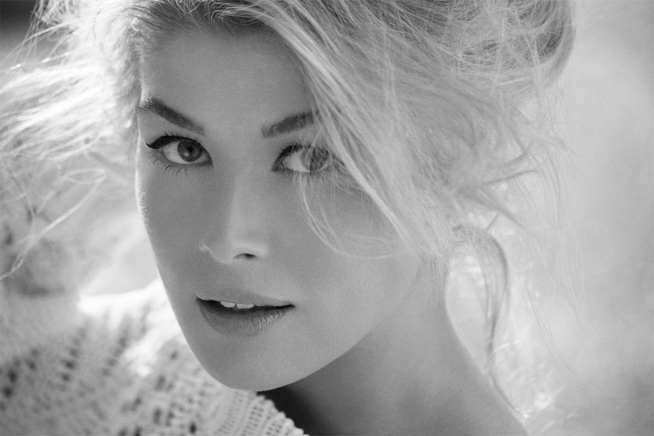 Rosamund Pike photo #300597