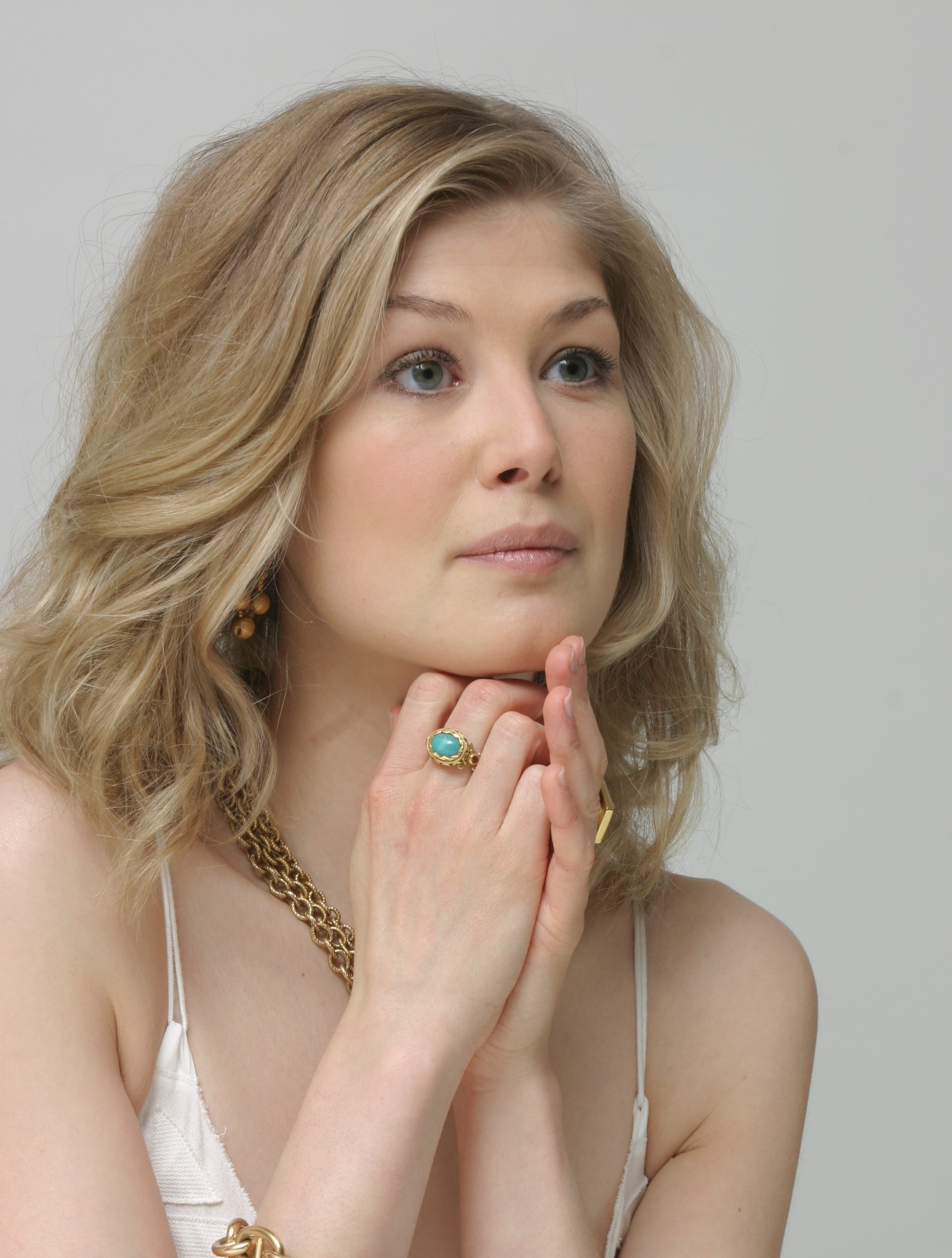 Rosamund Pike photo #162589