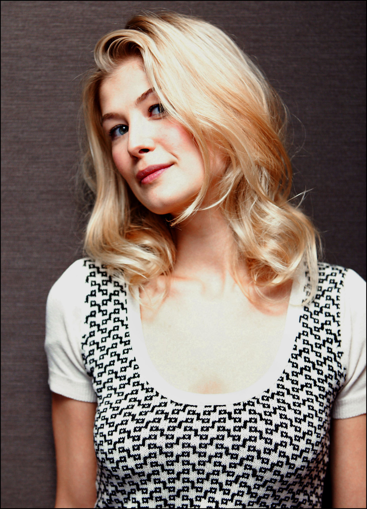 Rosamund Pike photo #138048