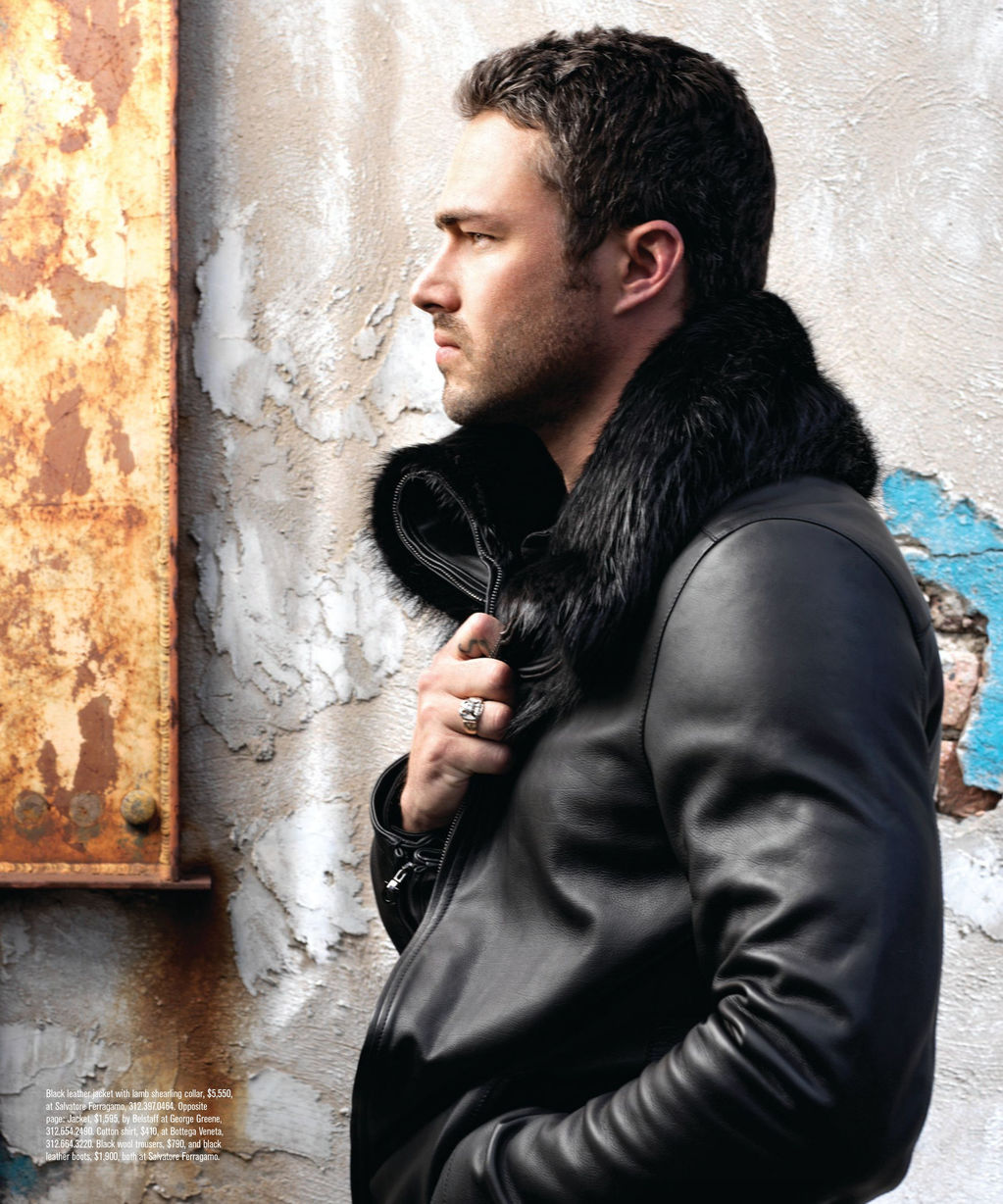 Taylor Kinney photo #458882