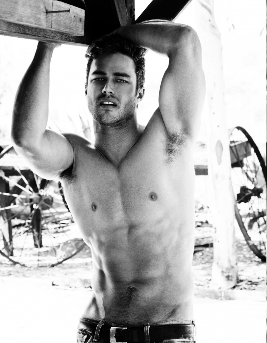 Taylor Kinney photo #462680