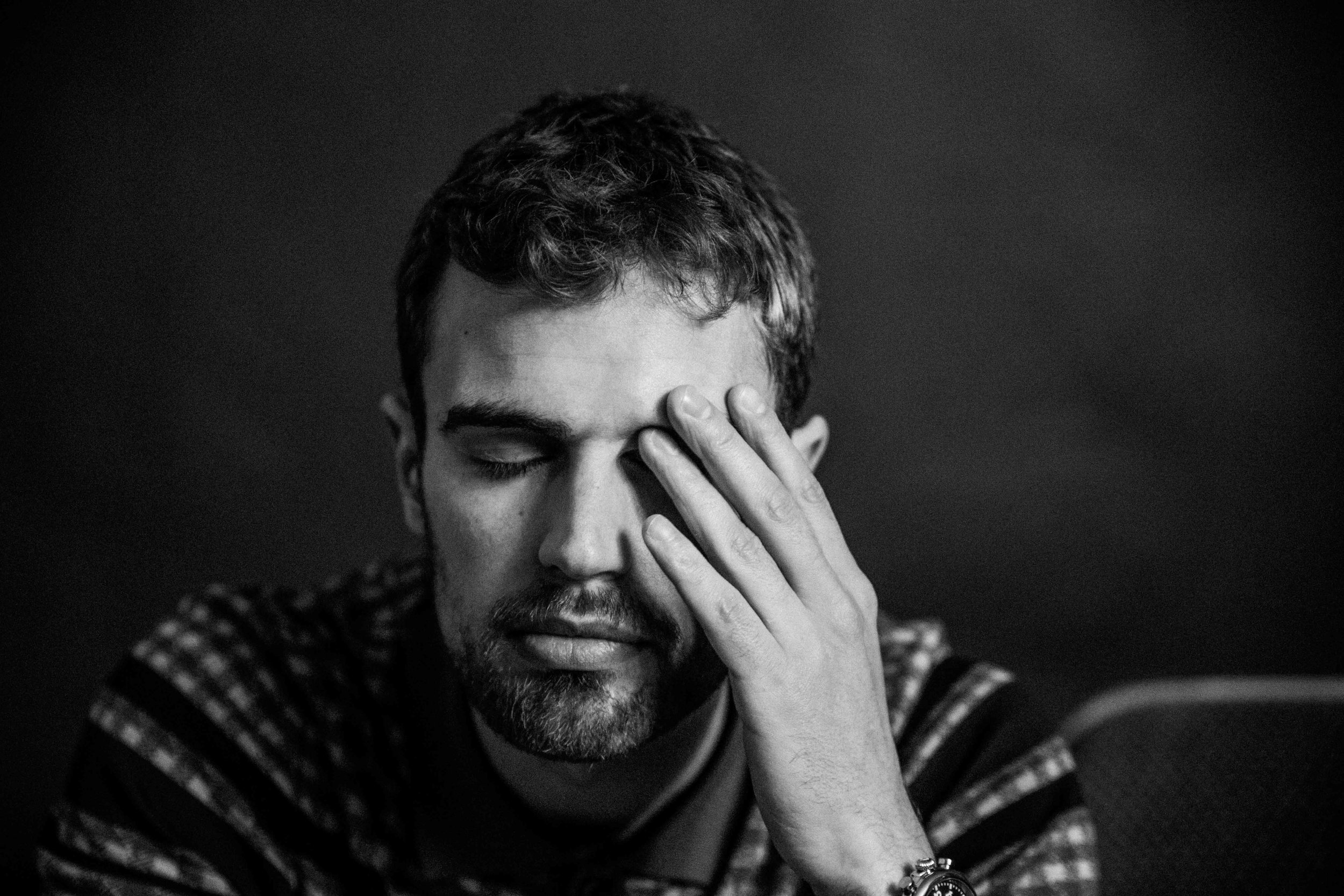 Theo James photo #1024993