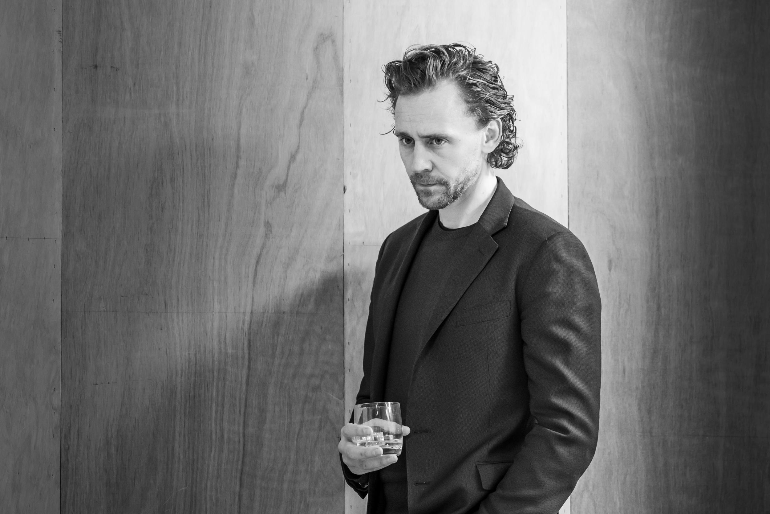 Tom Hiddleston photo #906151