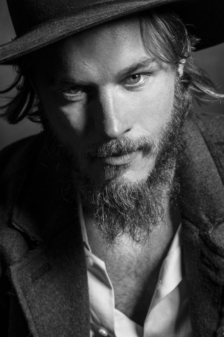 Travis Fimmel photo #877241