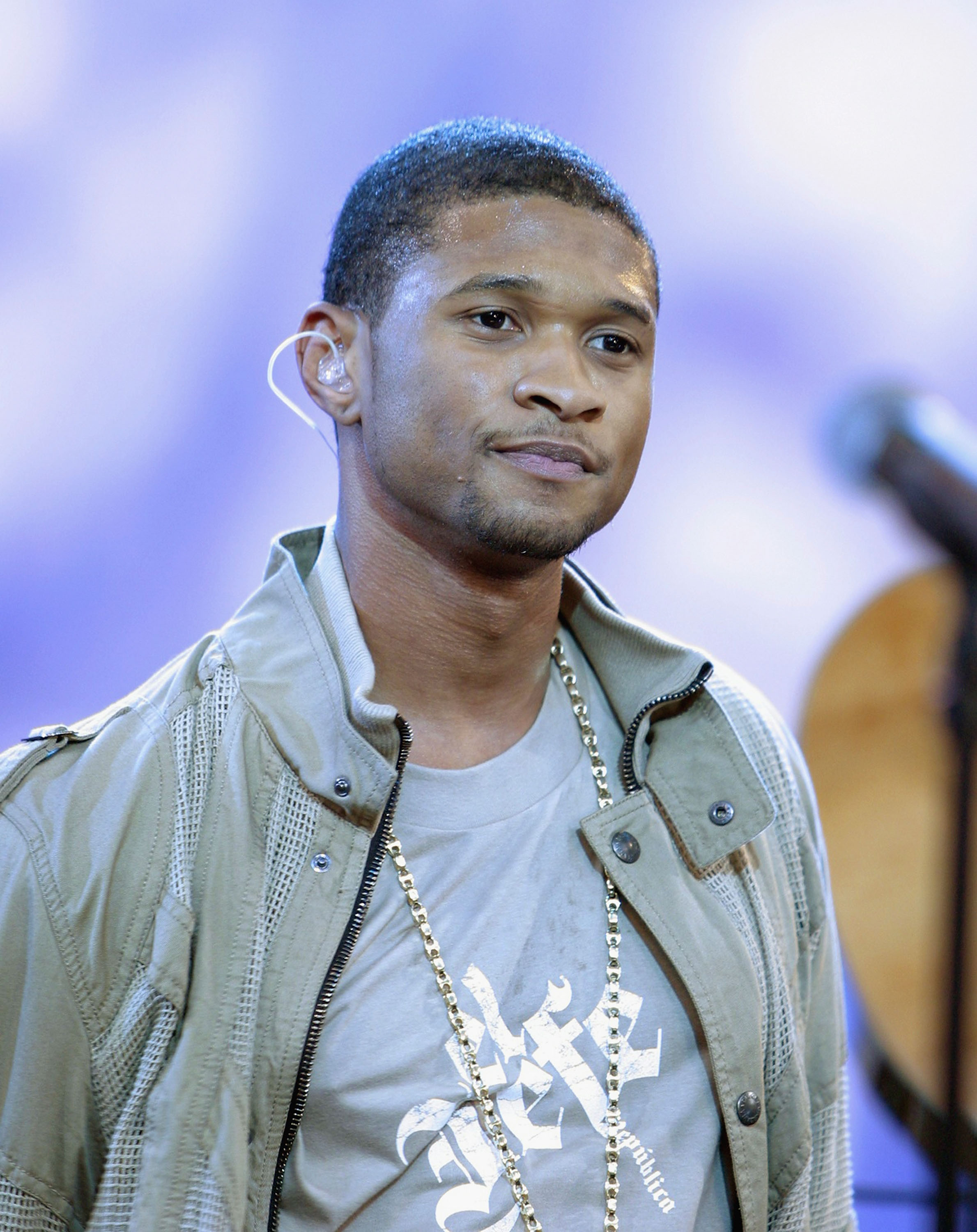 Usher photo #9683