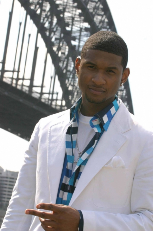 Usher photo #9686