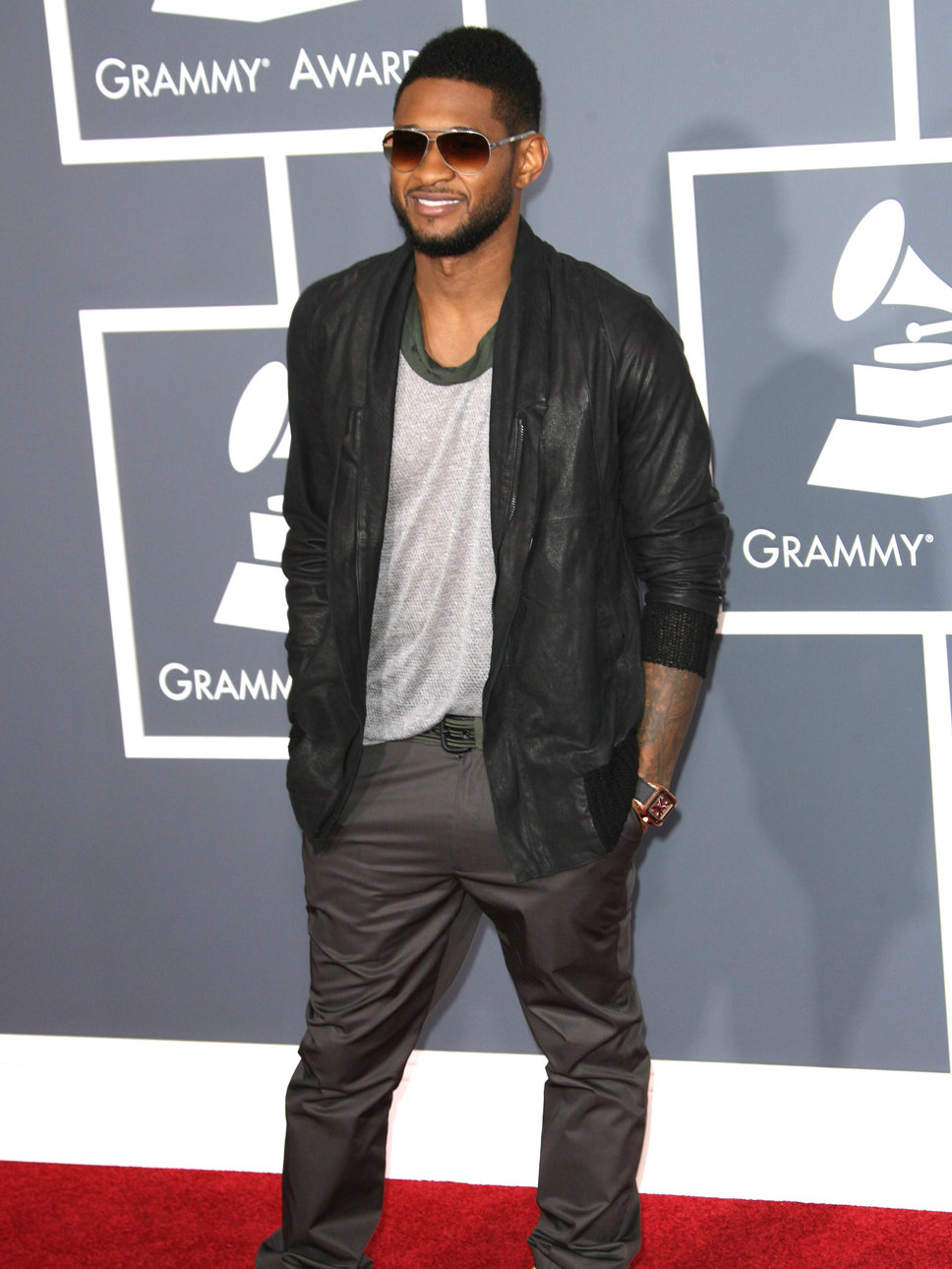 Usher photo #264810