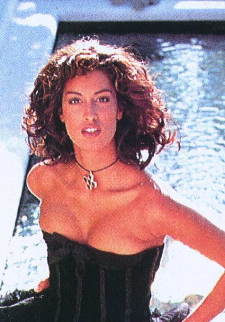 Yasmeen Ghauri photo #97415