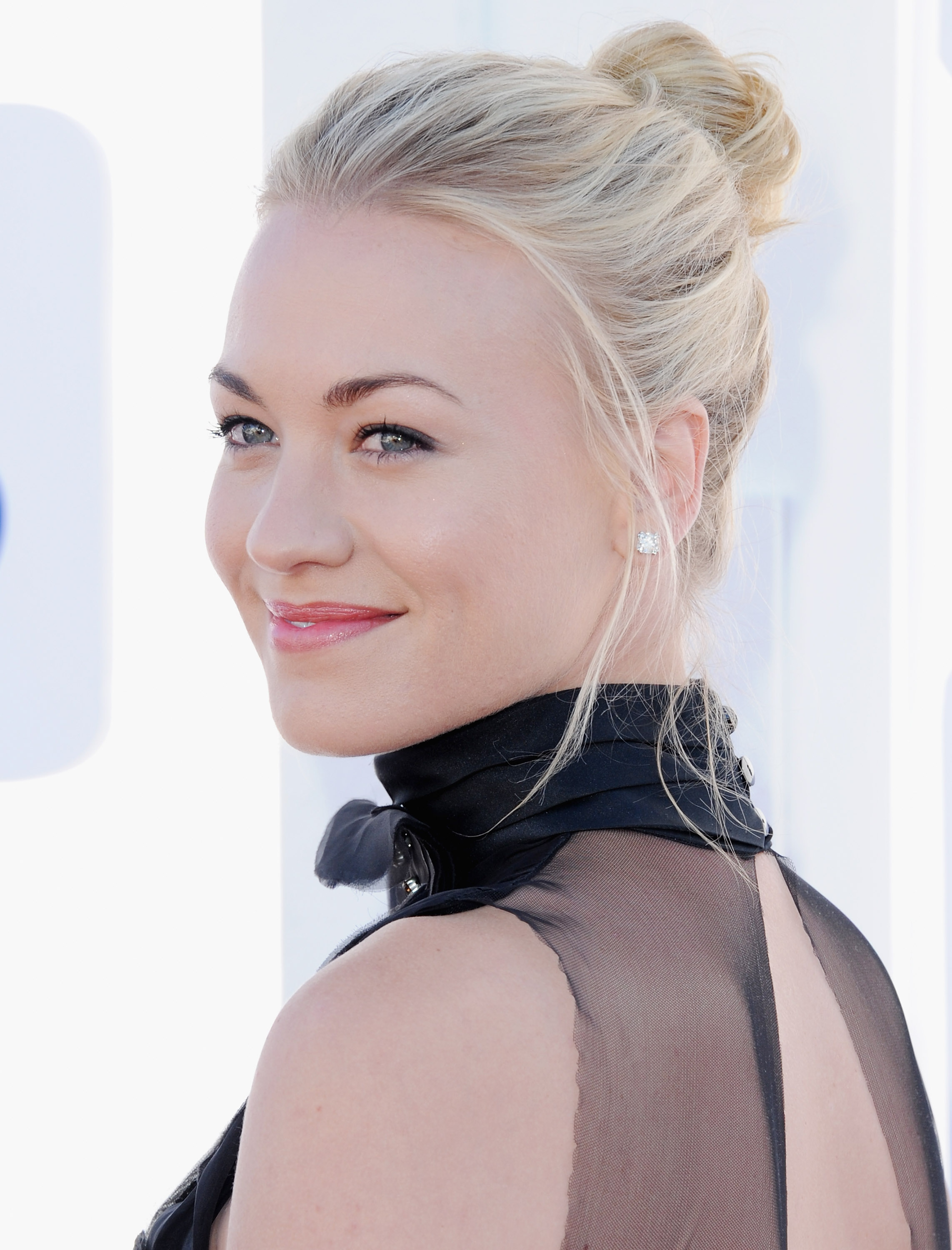 Yvonne Strahovski photo #413694