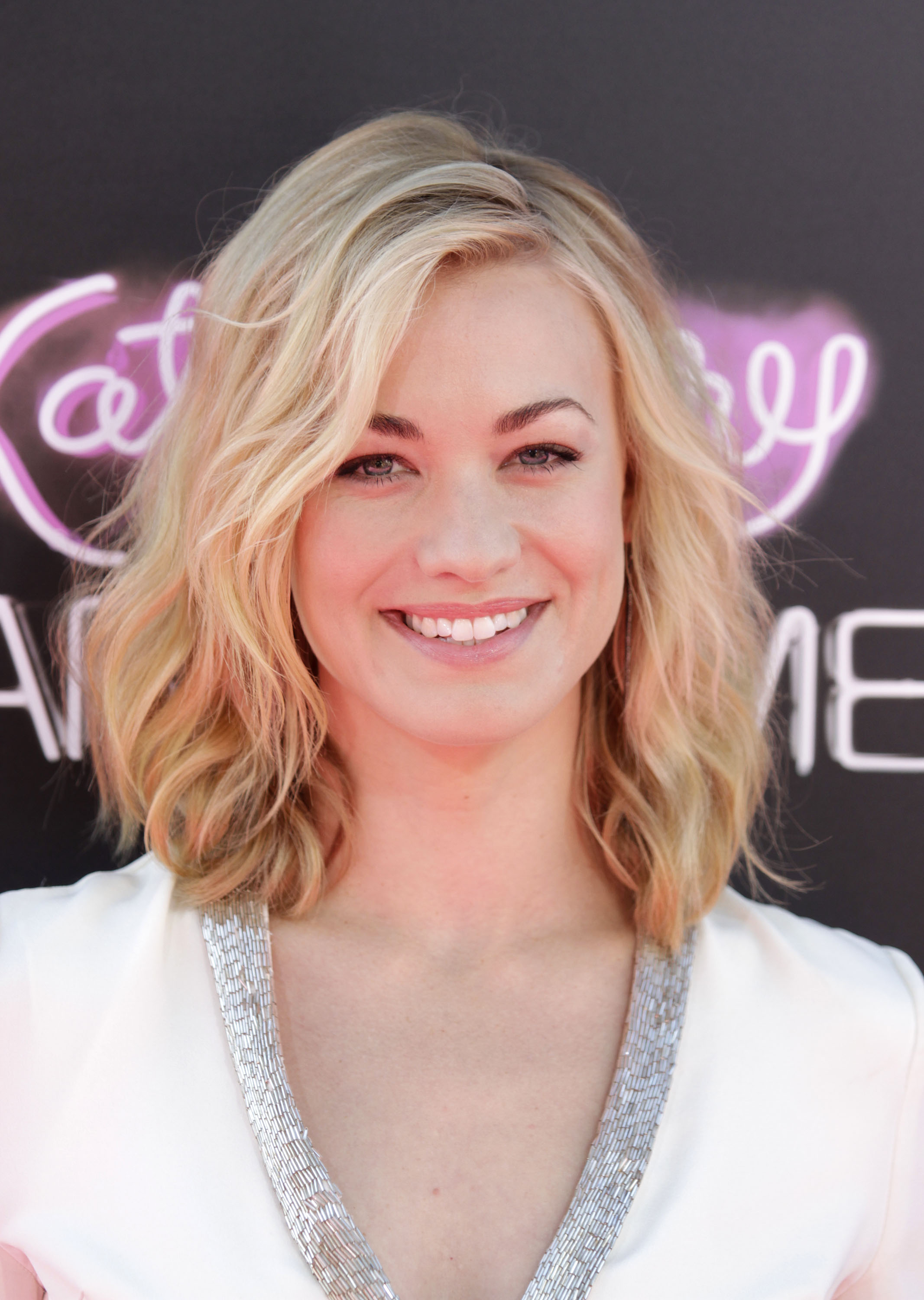 Yvonne Strahovski photo #408334