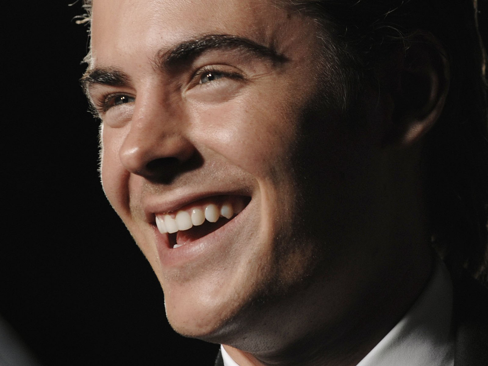 Zac Efron photo #265940