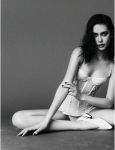 Amanda Steele in Mod, Summer 2018
