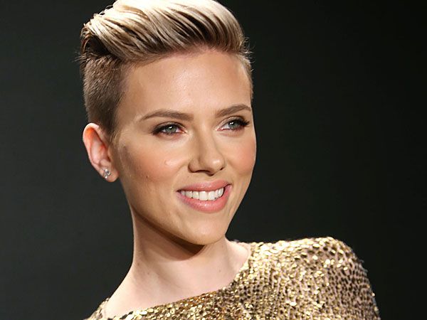 Scarlett Johansson Starts Girl Band Together with Singer Este Haim