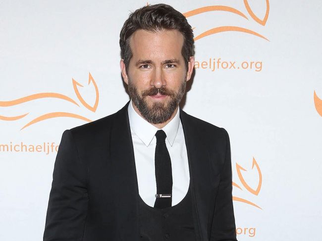Hit-and-Run of Ryan Reynolds, a Photographer is arrested for Intimidation